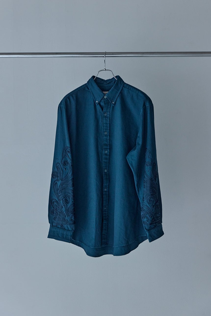 SLEEVE EMB SHIRT